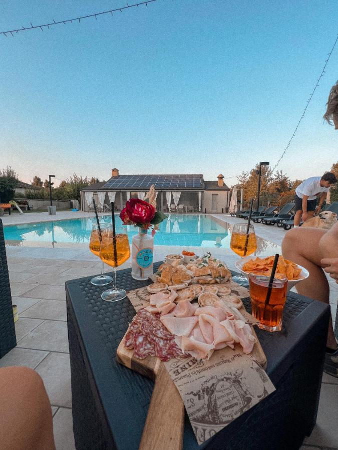Agriturismo Corte Casello Gazoldo degli Ippoliti Bagian luar foto