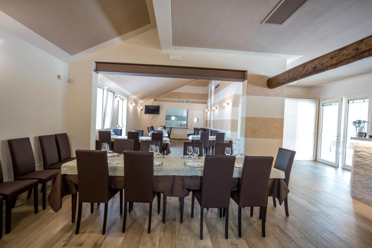 Agriturismo Corte Casello Gazoldo degli Ippoliti Bagian luar foto