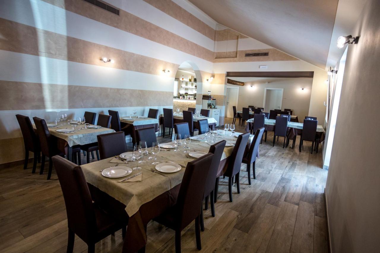 Agriturismo Corte Casello Gazoldo degli Ippoliti Bagian luar foto